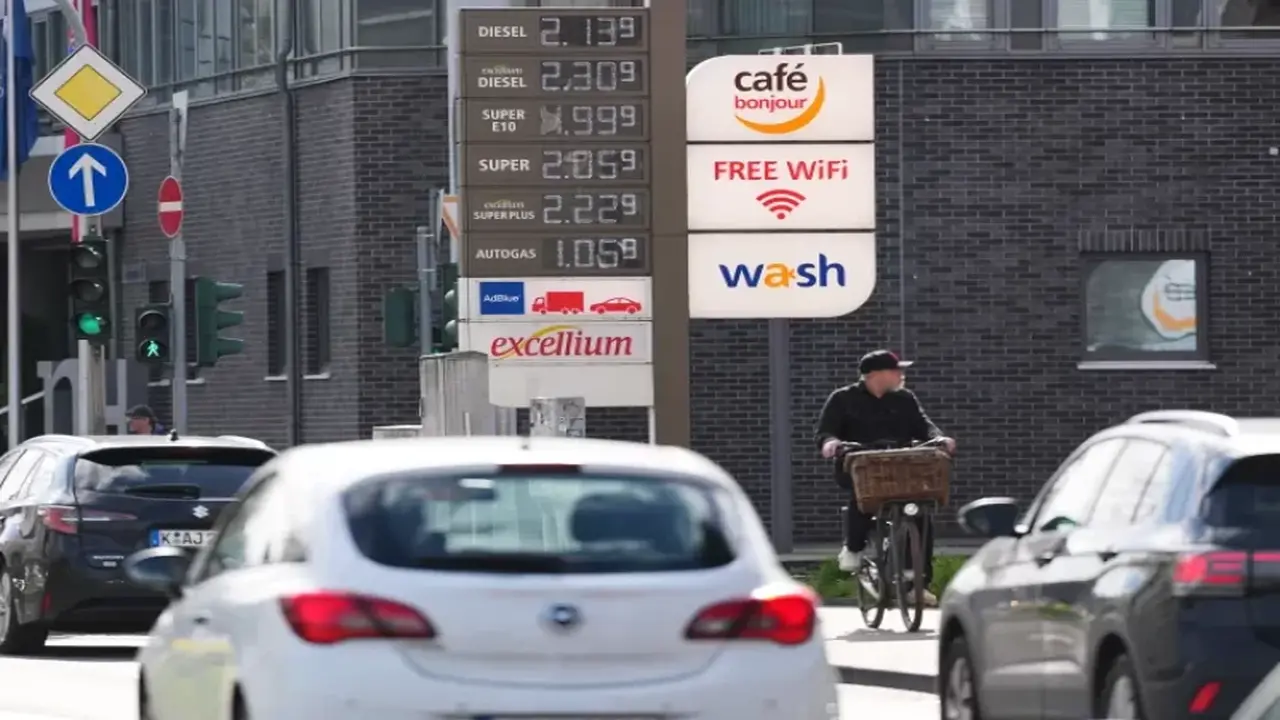 خطر الركود التضخمي يلاحق اقتصاد الاتحاد الأوروبي بسبب تصاعد أسعار الطاقة المتسارع